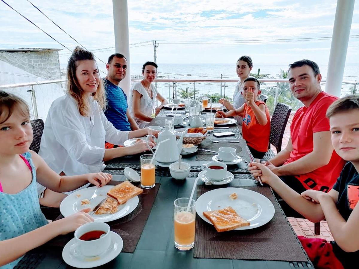 טנגלה Queens Beach Hotel מראה חיצוני תמונה