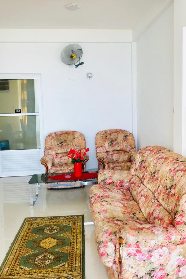 טנגלה Queens Beach Hotel מראה חיצוני תמונה