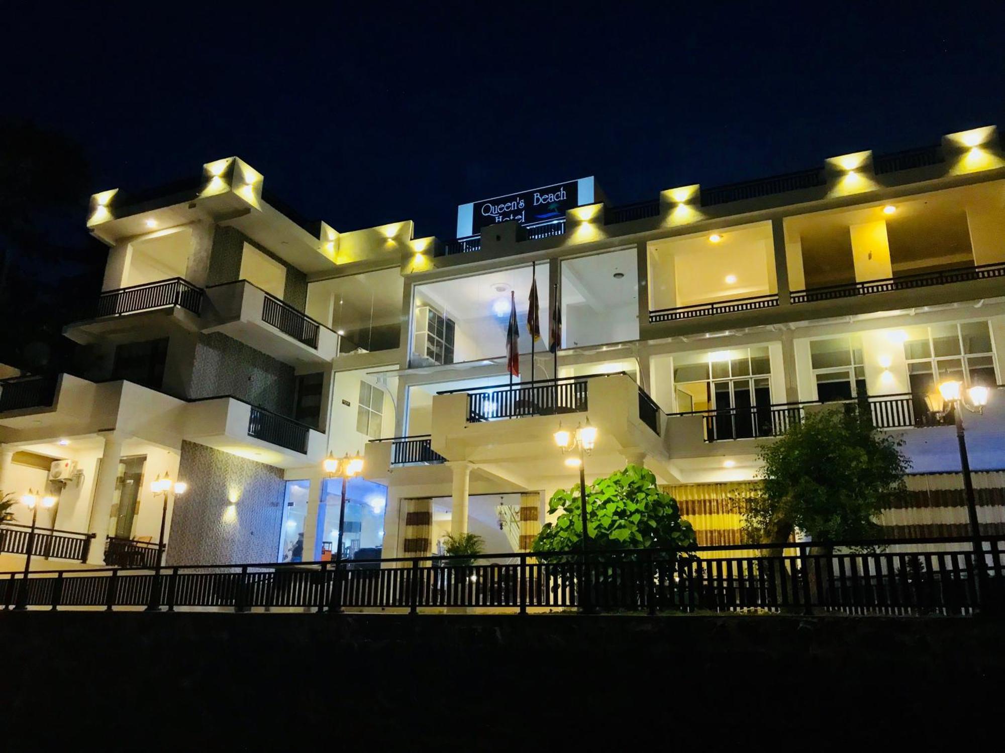טנגלה Queens Beach Hotel מראה חיצוני תמונה