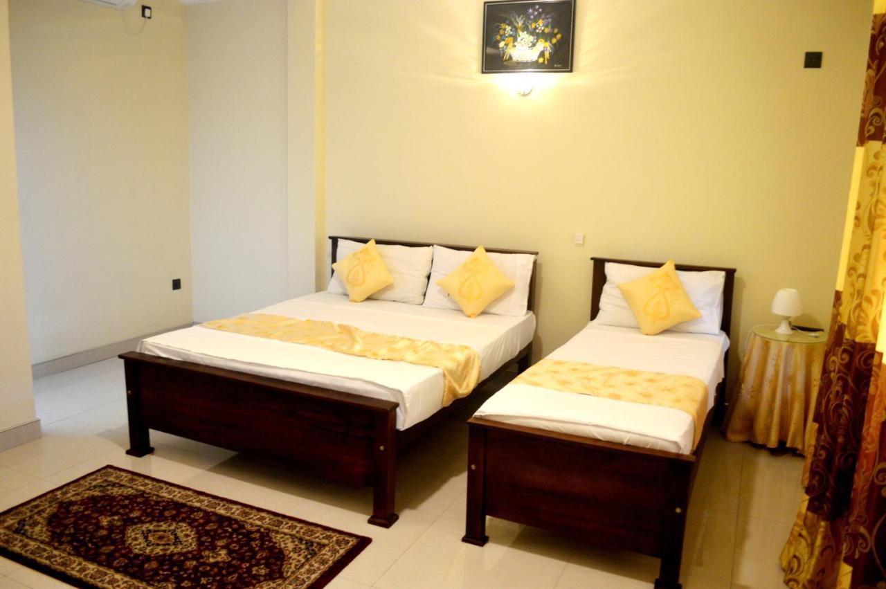 טנגלה Queens Beach Hotel מראה חיצוני תמונה