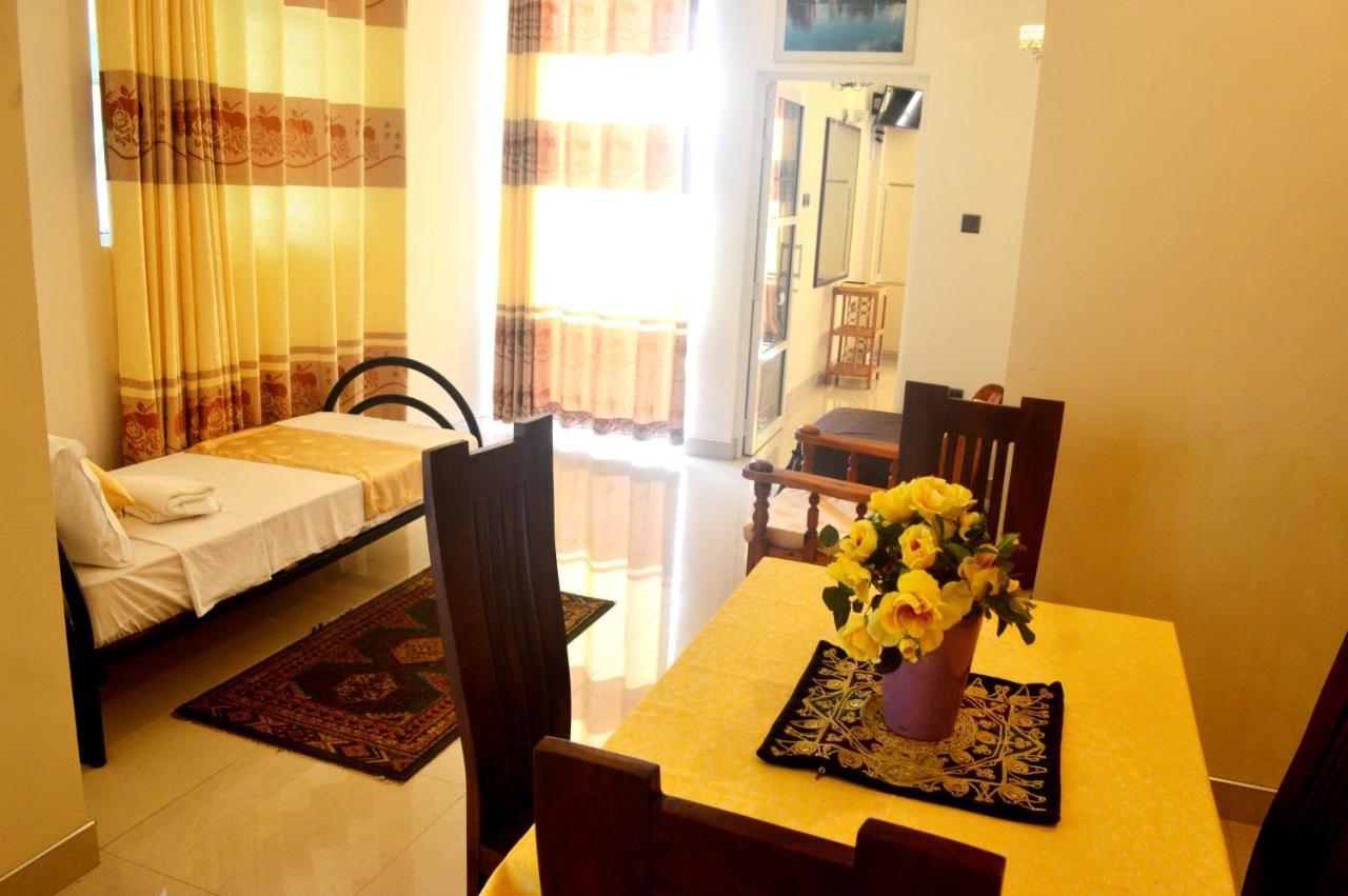 טנגלה Queens Beach Hotel מראה חיצוני תמונה