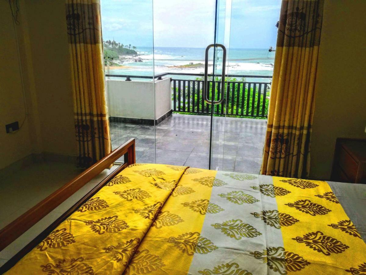 טנגלה Queens Beach Hotel מראה חיצוני תמונה
