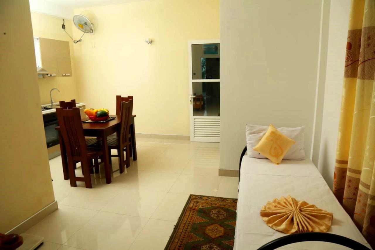 טנגלה Queens Beach Hotel מראה חיצוני תמונה