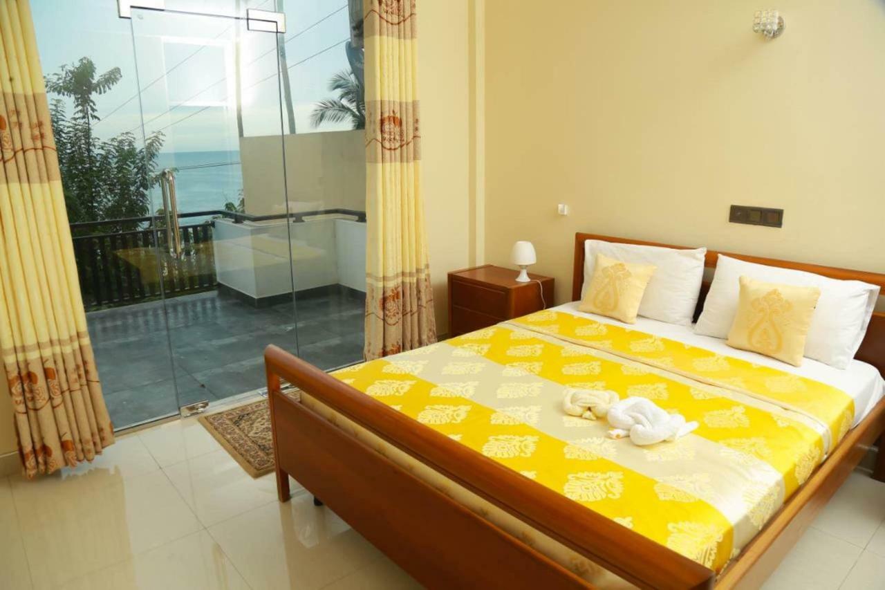 טנגלה Queens Beach Hotel מראה חיצוני תמונה