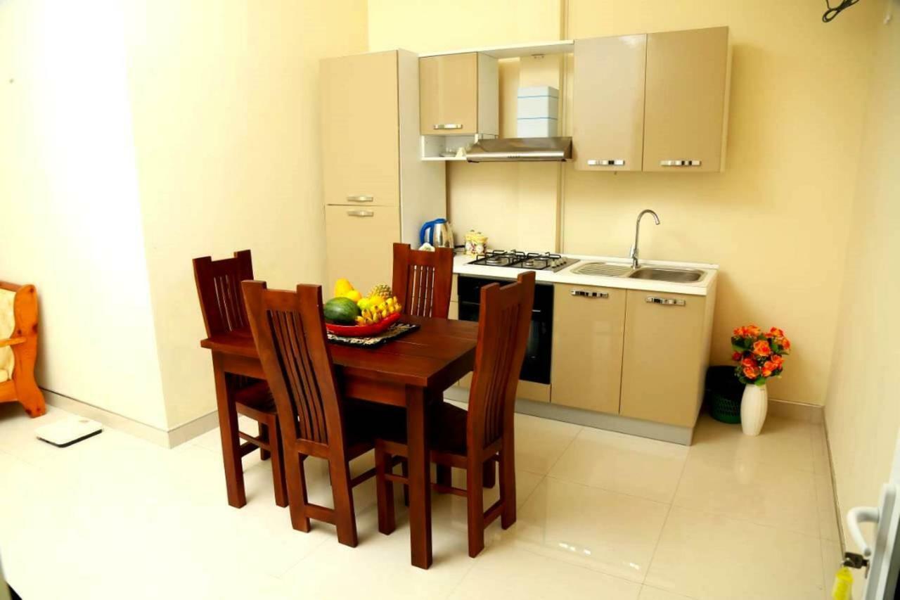 טנגלה Queens Beach Hotel מראה חיצוני תמונה